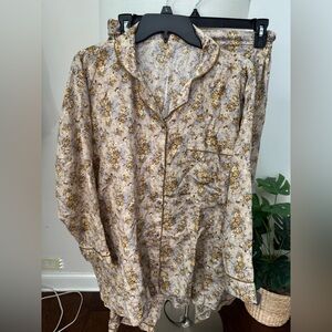 Women’s Floral Pajama Set size XXL